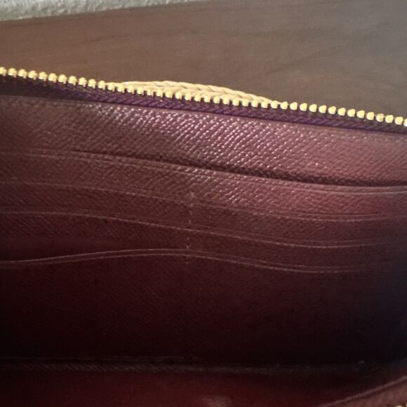 Coach Metallic Small Wristlet Soft Burgundy Wrist Strap Leather Bag Zip Handbag - Picture 7 of 12